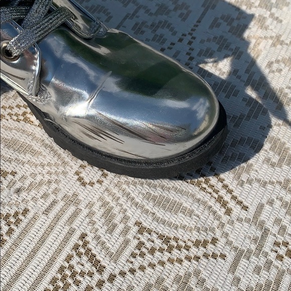 Yoki Silver Combat Boots Sz 8 - Picture 3 of 7